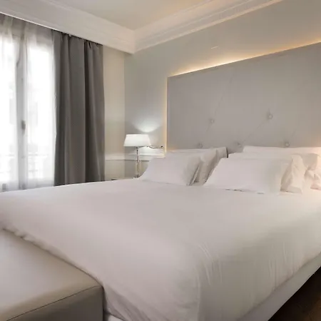 Nh Collection Gran De Hotel 4*