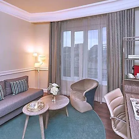 Nh Collection Gran De Hotel 4*