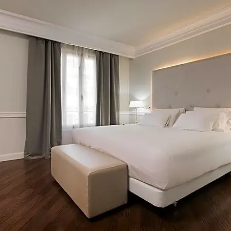 Nh Collection Gran De Hotel 4*