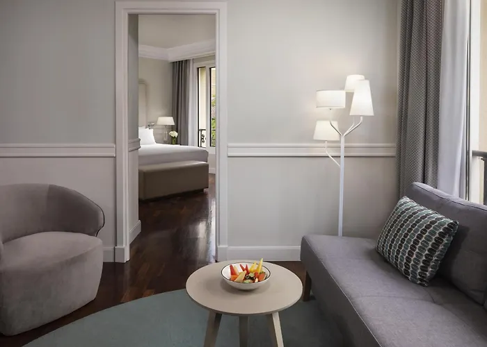 Nh Collection Gran De Hotel 4*